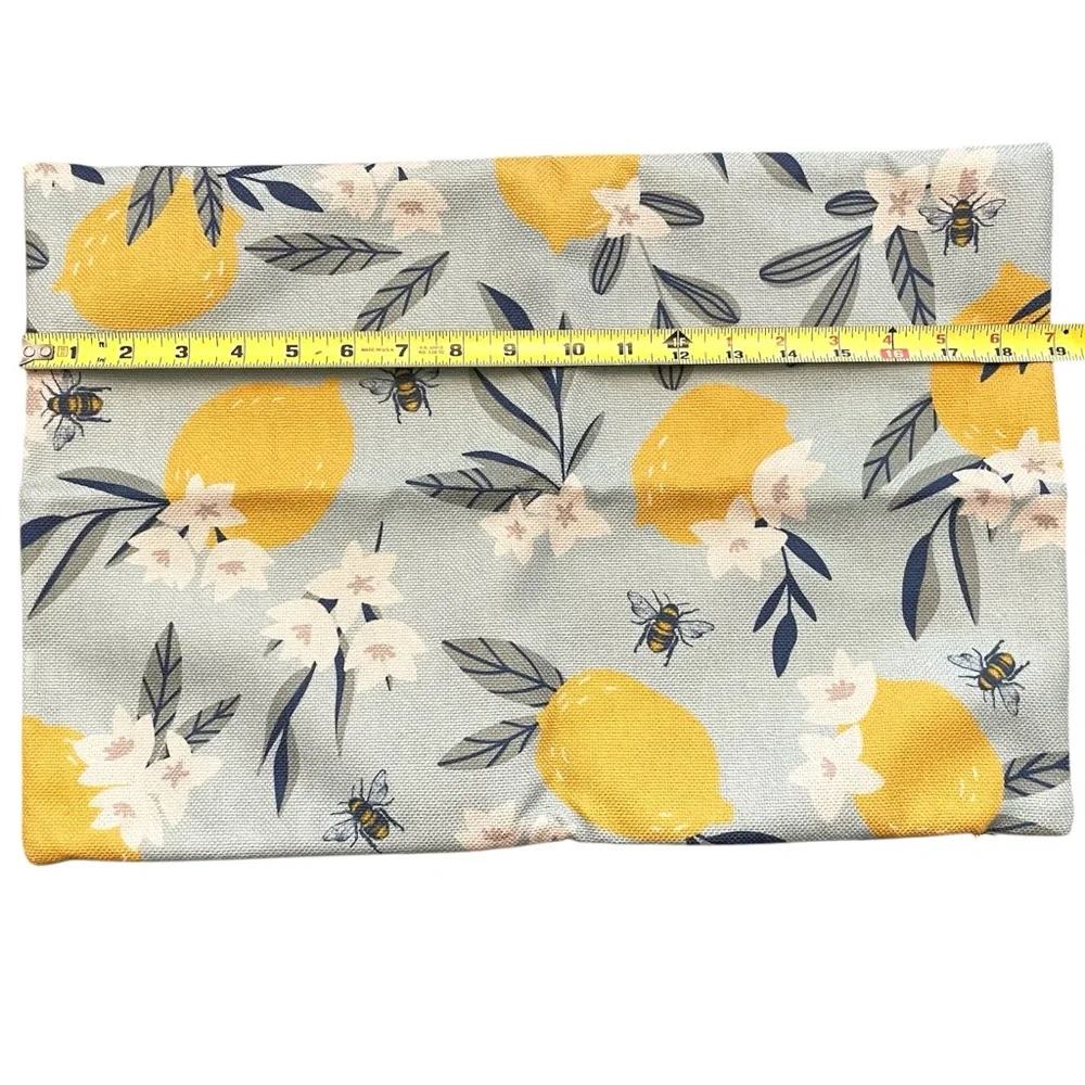 Lumbar Throw Pillow Cover Lemon and Bee Pattern